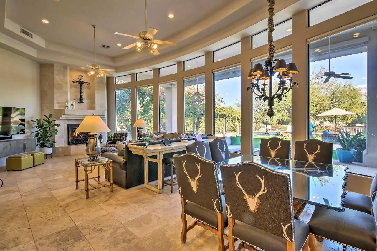 סקוטסדייל Lavish Paradise Valley Home With Sports Court And Pool בית נופש