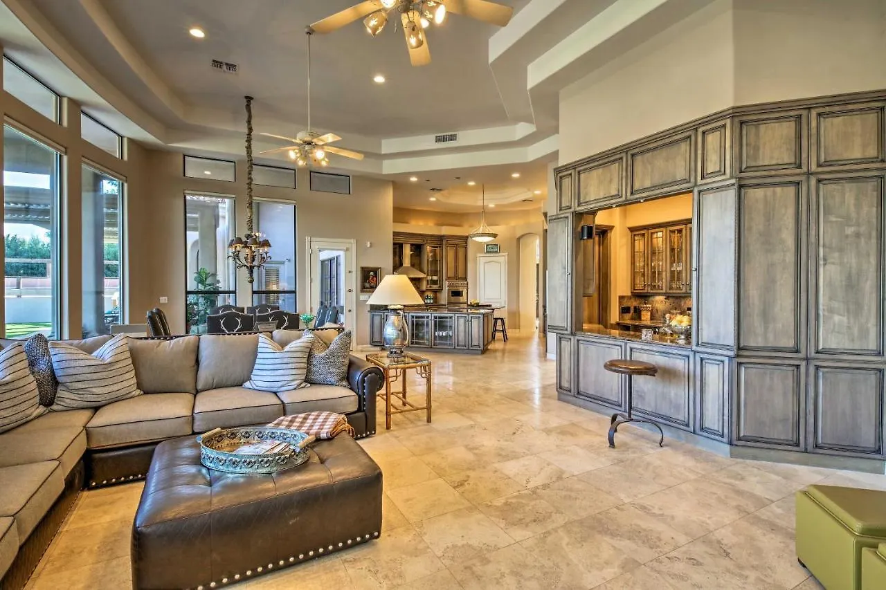 סקוטסדייל Lavish Paradise Valley Home With Sports Court And Pool