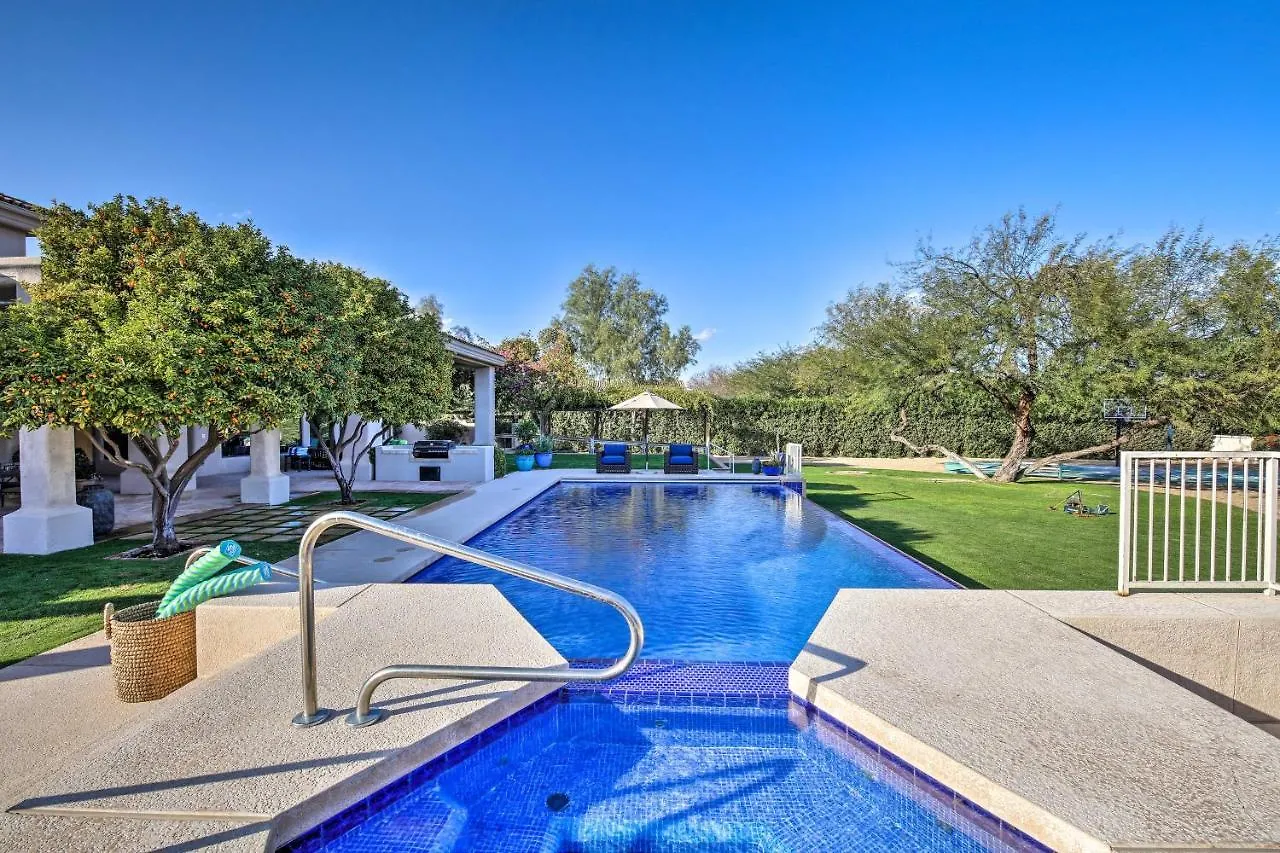 סקוטסדייל Lavish Paradise Valley Home With Sports Court And Pool