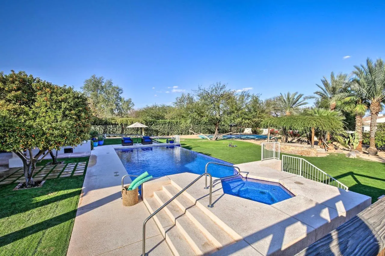 סקוטסדייל Lavish Paradise Valley Home With Sports Court And Pool 0*,  ארצות הברית