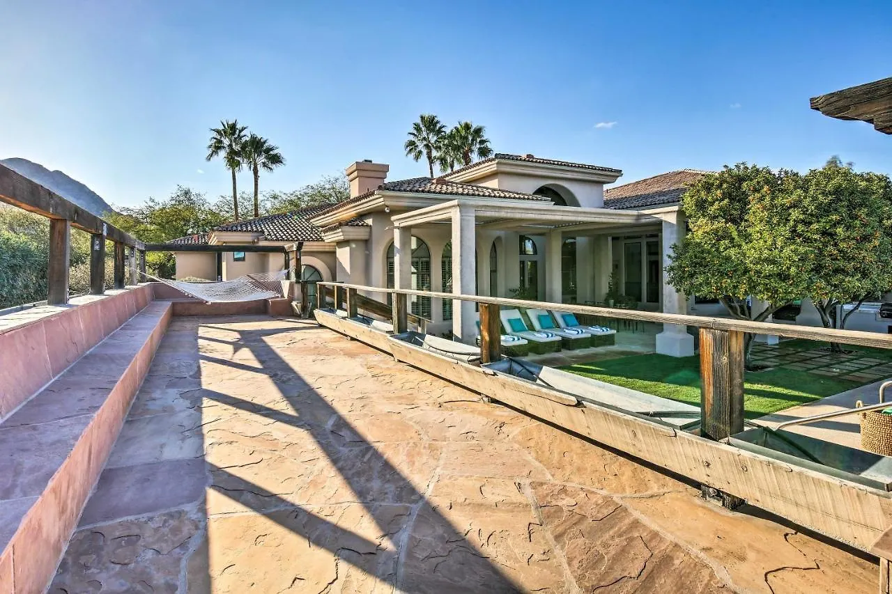סקוטסדייל Lavish Paradise Valley Home With Sports Court And Pool בית נופש