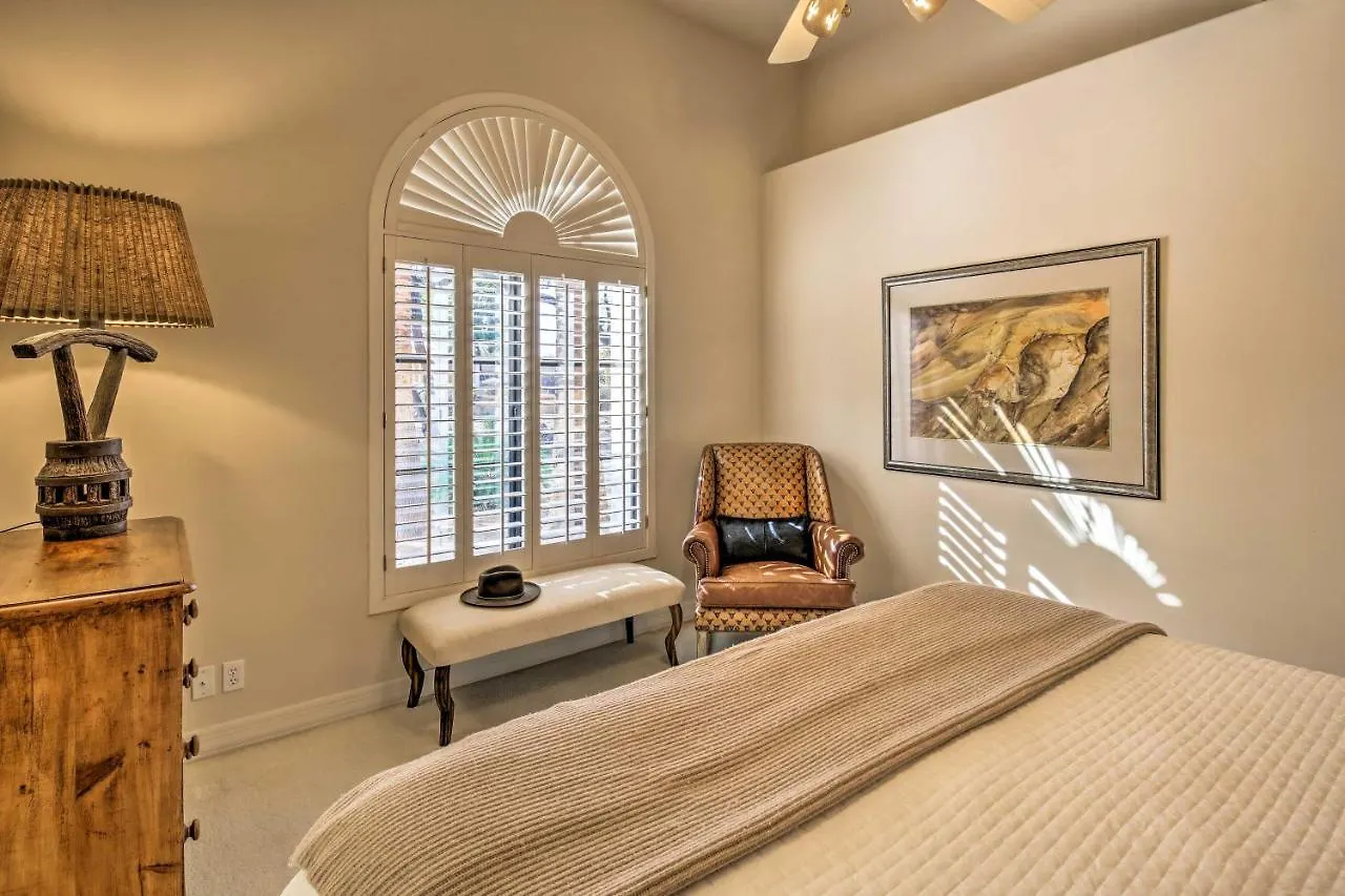 סקוטסדייל Lavish Paradise Valley Home With Sports Court And Pool